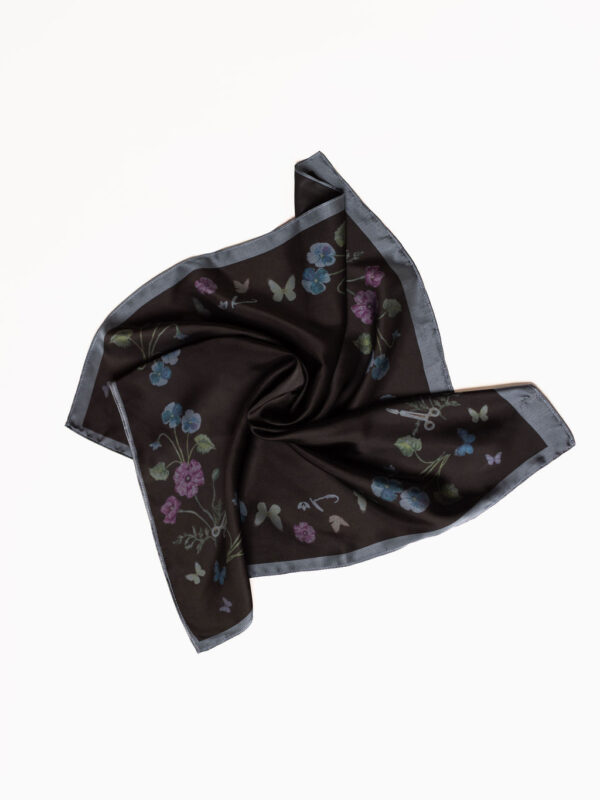 Surgeon's Garden Scarf in Black
